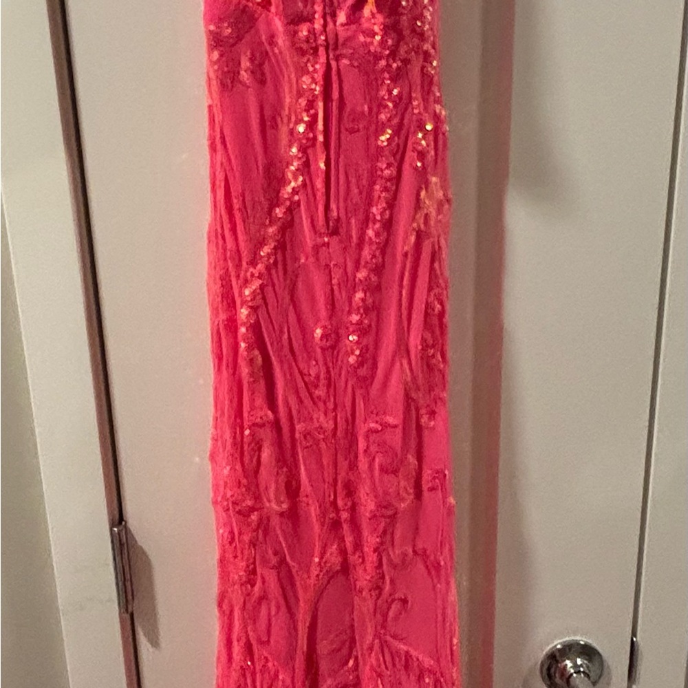 Vibrant Pink Halter prom Dress size 1/2 - Picture 3 of 6